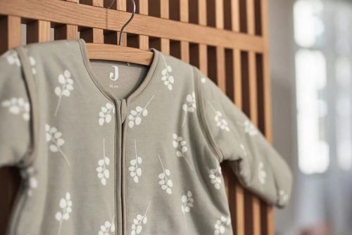 cumpără Lenjerie de pat pentru copii Jollein 016-541-67041 cu maneci detasabile Twig Olive Green, 90 cm în Chișinău 