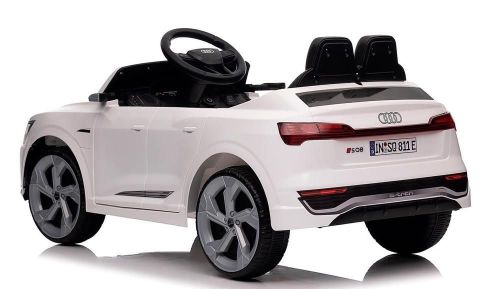 cumpără Mașină electrică pentru copii Chipolino ELJAQ8252WH SUV Audi SQ8 white în Chișinău 