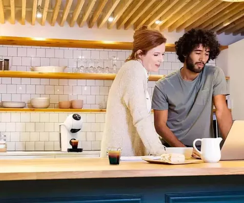 cumpără Automat de cafea cu capsule DeLonghi EDG226.W Dolce Gusto Genio S în Chișinău 