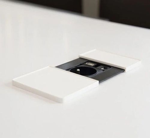 купить Розетка электрическая ASA Plastici 060.08F.00108 Versapad 1 socket F + 1 USB 5V (A) + 1 USB 5V (C) White в Кишинёве 