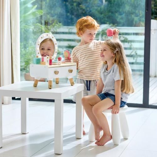 купить Игровой комплекс для детей Hape E3219 Set de joc Măsuța mea de machiaj elegantă в Кишинёве 