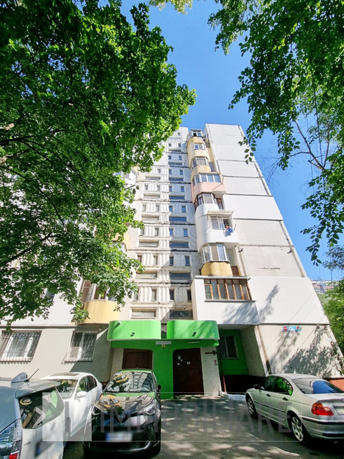 Apartament cu 4 camere, sect. Centru, str. Albișoara. 