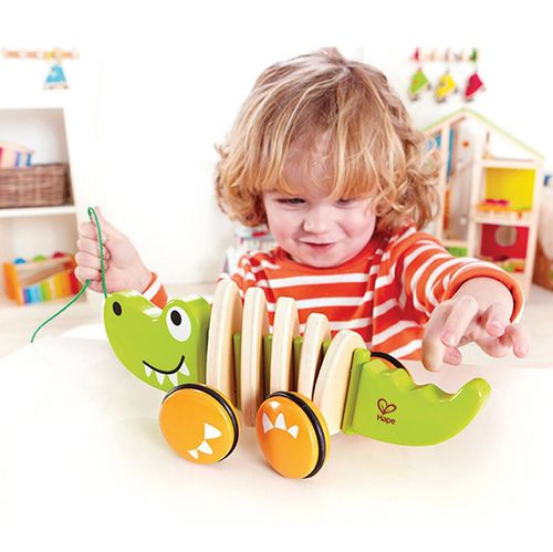 купить Игрушка каталка Hape E0348A WALK A LONG CROCODILE/FSC в Кишинёве 