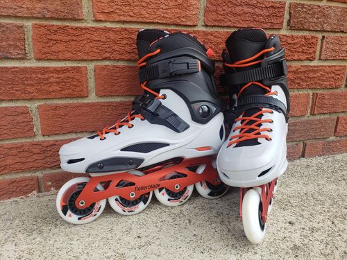 купить Роликовые коньки Rollerblade 07101600U94 RB PRO X GRIGIO/ROSSO CALDO 45 в Кишинёве 