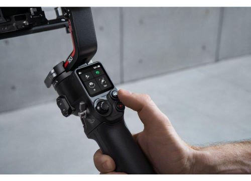 купить Стабилизатор DJI RS3 Combo - Camera Stabilizer for Mirrorless and DSLR cameras (930767) в Кишинёве 