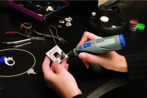 купить Набор головок, бит, насадок Dremel 428 Perie din otel carbon 19.0mm 26150428JA в Кишинёве 