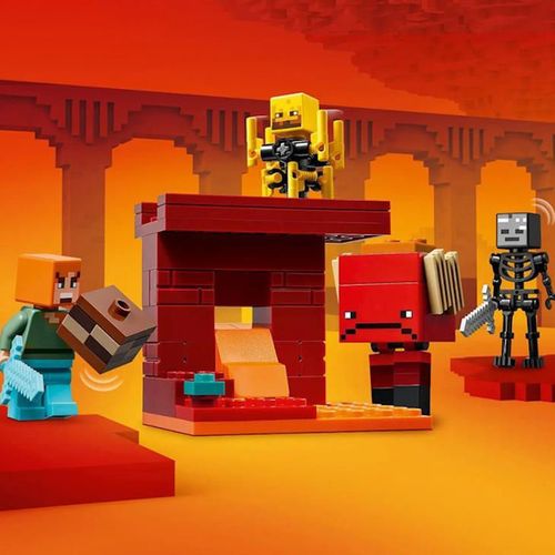 купить Конструктор Lego 21266 Minecraft Bătălia pentru Lava Inferioară в Кишинёве 
