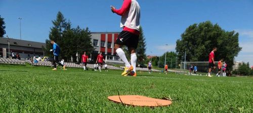 купить Спортивное оборудование Yakimasport 11865 Круг пластиковый плоский d=15 см (20 шт.) с держателем 100214 в Кишинёве 