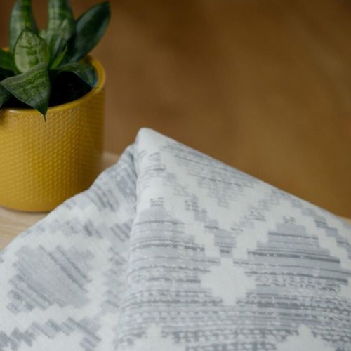 cumpără Textile de casă Ibena 2414/800 Jacquard Baumwolldecke Amora mith GOTS Zertifikat Grey/white în Chișinău 