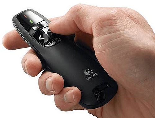 cumpără Logitech R400 Black Laser Presentation Remote 2.4 GHz wireless, Up to 15-meter range, Battery indicator, Red laser pointer, 910-001356 în Chișinău 