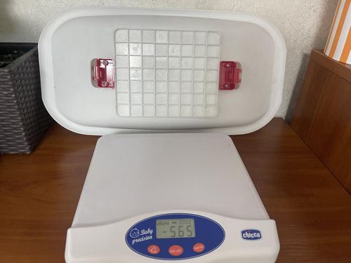 купить Аксессуар для самых маленьких Chicco 68698.30 Злектронные весы в Кишинёве 