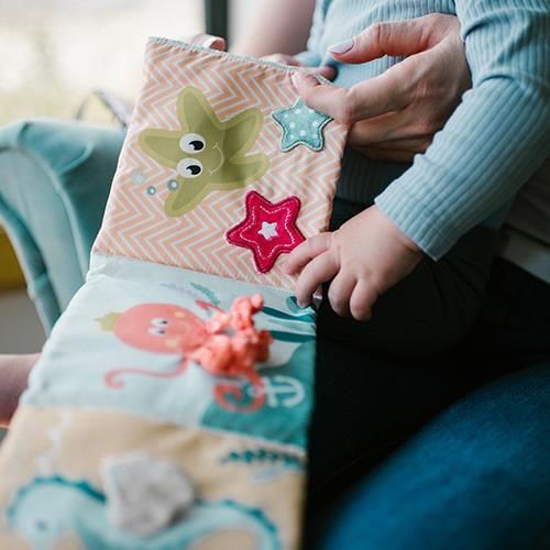 cumpără Jucărie cu pandantiv BabyOno 1563 Carte tactila fata-verso UNDER THE SEA în Chișinău 