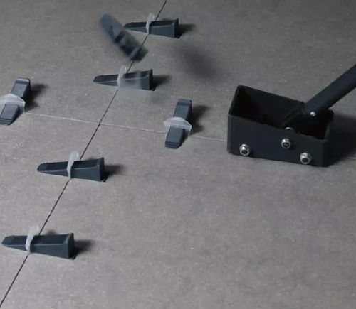 cumpără Set de unelte de mână Bihui BLS4100 Клипсы д/выравн. уров. плитки 4,0mm (100 buc) în Chișinău 