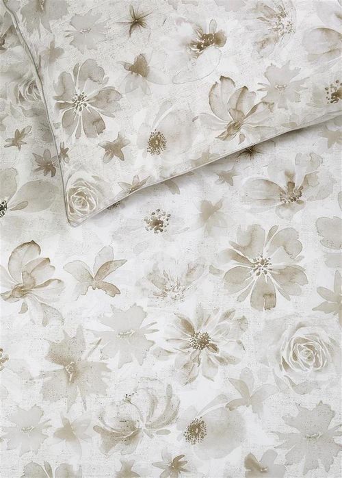 купить Постельное белье Riviera Maison 330286 Flowing Flowers 200x200/220 Sand в Кишинёве 