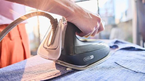 cumpără Generator de aburi pentru călcat Braun IS3257BK CareStyle 3 în Chișinău 