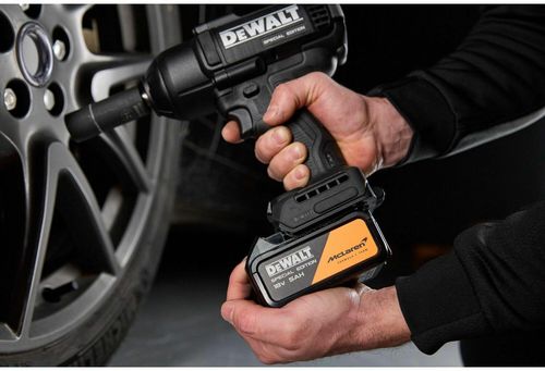 cumpără Mașina de infeliat DeWalt DCF99MP2T MCLAREN, 18V, 2x5Ah, 1396Nm/1898NM în Chișinău 