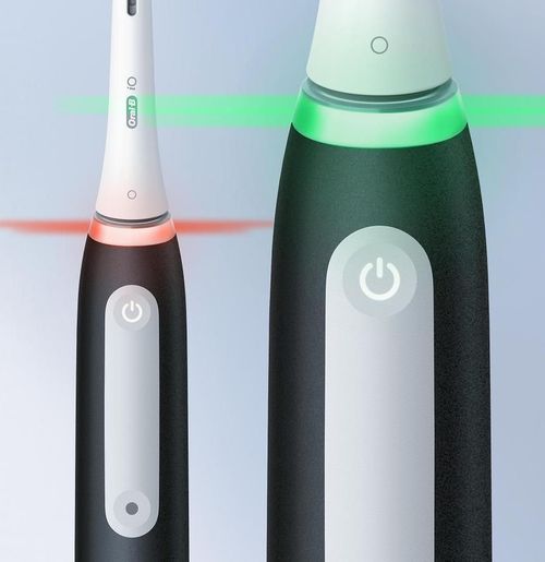 купить Щетка зубная электрическая Oral-B 1505 iO SERIES 3 BLACK в Кишинёве 