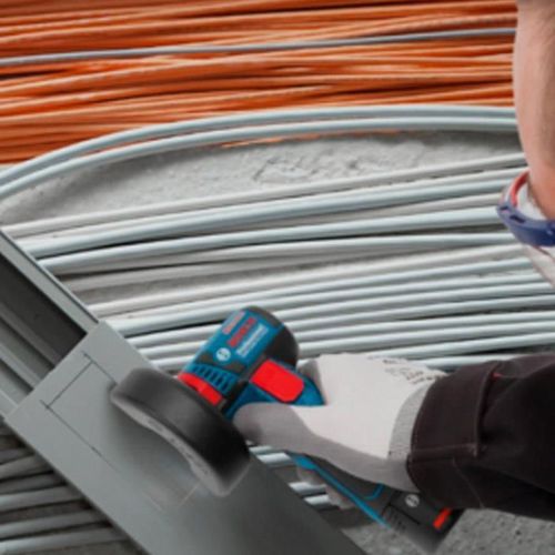 купить Болгарка (УШМ) Bosch GWS 12V-76 + 1*2.0Ah+GAL 12V-40 0615990M3E в Кишинёве 