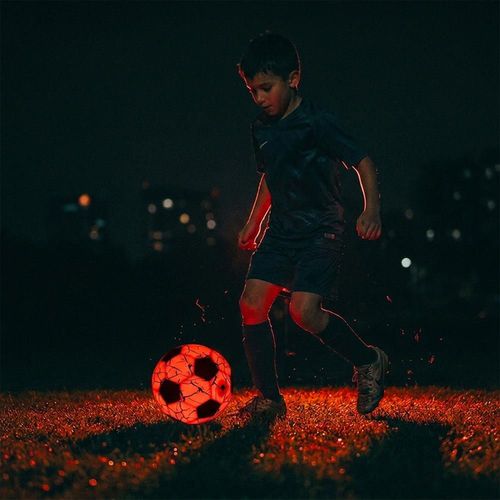 cumpără Minge inSPORTline 1808 Minge fotbal LED Light Lumikick, N5, IN31452 în Chișinău 
