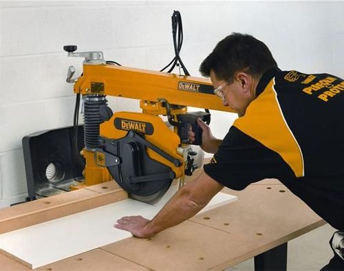 cumpără Scule electrice staționare DeWalt DW721KN FERASTRAU CU BRAT RADIAL în Chișinău 