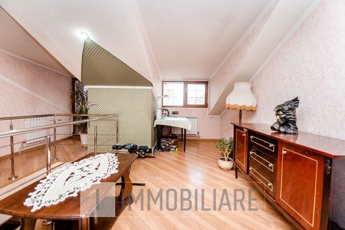 Apartament cu 2 niveluri+terasă, sect. Botanica, str. Liuba Dumitriu. 