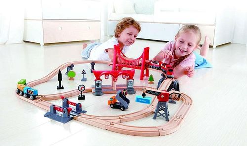 купить Конструктор Hape E3730 Set Calea ferată cu tren de oraș в Кишинёве 