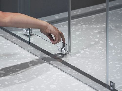 купить Перегородка для душевой кабины Ravak Shower door Blix II 130x195 Chrome transparent 0YMJ0C00Z1 в Кишинёве 