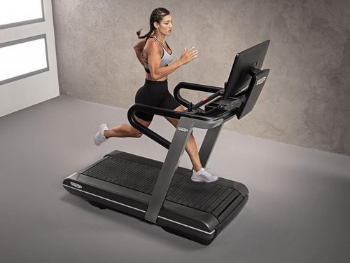 купить Беговая дорожка Technogym 4300 Run (max.160kg) (19902) в Кишинёве 