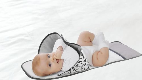cumpără Accesoriu pentru înfășat BabyJem 841 Saltea de infasat pliabila Cow în Chișinău 