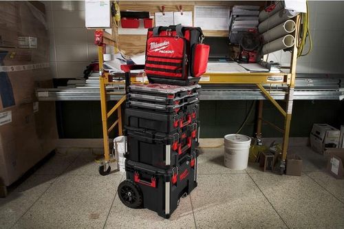 купить Рюкзак для инструментов Milwaukee 4932471130 geanta PACKOUT cu buzunar pentru laptop в Кишинёве 