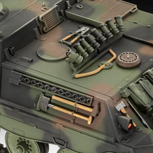 купить Конструктор Revell 63353 Macheta de asamblat Raketenjagdpanzer Jaguar-1, 60900 в Кишинёве 