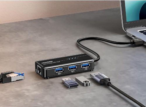 cumpără Adaptor de rețea USB Ugreen 20265 HUB 4in1 USB-A 3.0 to 3*USB-A 3.0 + RJ45 1Gbps, Black în Chișinău 