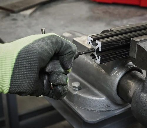 купить Набор ручных инструментов Milwaukee 4932498720 Set filiere si tarozi, metric 17 buc в Кишинёве 