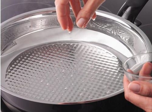 cumpără Tigaie Fissler 2110128100 Crispy Steelux Comfort (ind) 28cm în Chișinău 