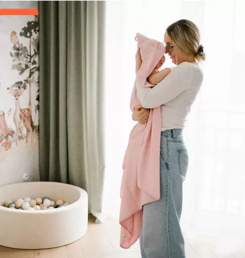 купить Аксессуар для купания BabyOno 0346/04 Prosop din bambus cu capota 100x100 (Roz) в Кишинёве 