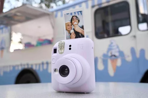 купить Фотоаппарат моментальной печати FujiFilm Instax Mini 12 Lilac Purple + Film Mini 2x10 в Кишинёве 