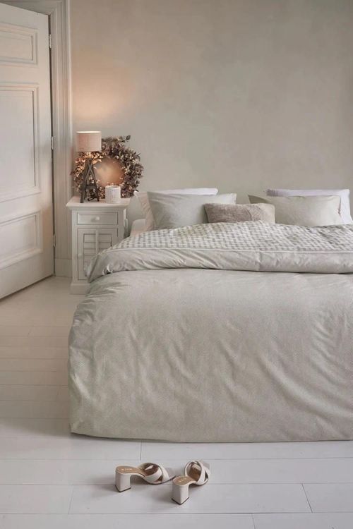 купить Постельное белье Riviera Maison 333010 Hayes 200x200/220 Sand в Кишинёве 