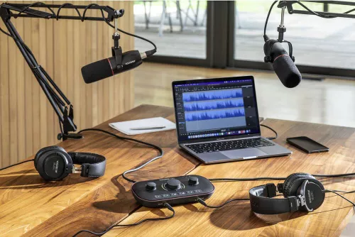 купить Микрофон Focusrite Vocaster Two studio podcasting kit в Кишинёве 
