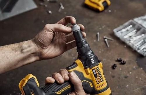 cumpără Clești de nituire manual DeWalt DCF403NT ( fara ac-tor ) în Chișinău 