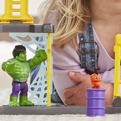 купить Игрушка Hasbro F3717 Фигурка SPD Playset Hulk Smash Yard в Кишинёве 