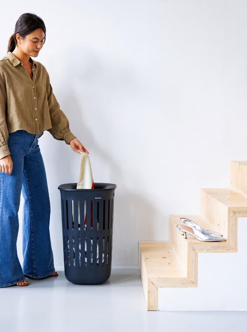 cumpără Coș pentru rufe Brabantia 24 46 67 Collect-It 55L, Black în Chișinău 