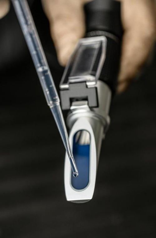 купить Измерительный прибор Hoegert HT8G419 Рефрактометр для анализа плотности AdBlue, антифриза и электролита в Кишинёве 