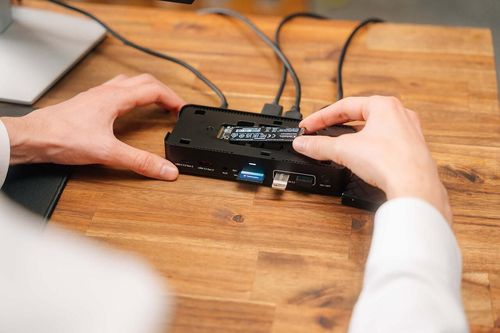купить Переходник для IT Verbatim VER_32174, CDS-15SSD, 15-in-1 USB-C Pro Docking Station в Кишинёве 