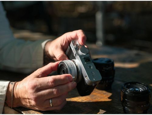 купить Фотоаппарат беззеркальный FujiFilm X-E5 black/ XF23mmF2.8 R WR в Кишинёве 