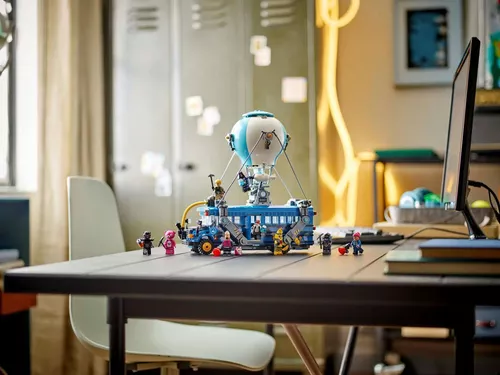 cumpără Set de construcție Lego 77073 Fortnite Battle Bus în Chișinău 