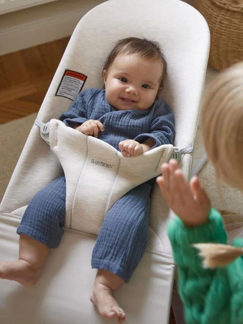 cumpără Leagăn pentru bebeluși BabyBjorn 006187A Bliss 3D jersey, Light Beige în Chișinău 