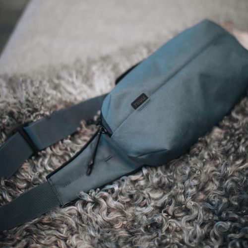 купить Поясная сумка THULE Aion sling bag dark slate (3205019) в Кишинёве 