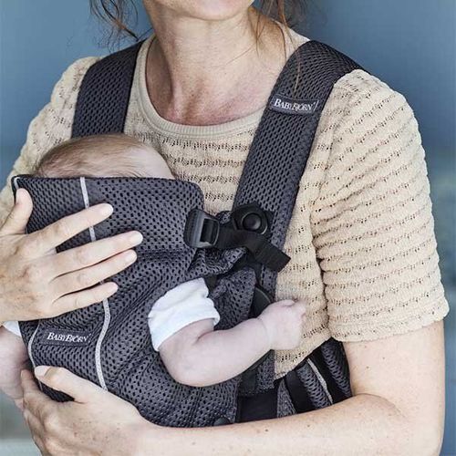 Marsupiu anatomic BabyBjorn Mini Anthracite 3D Mesh 