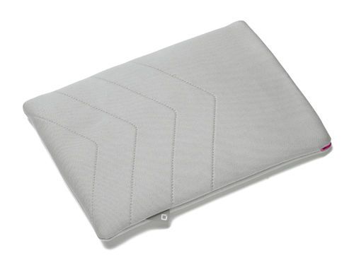 cumpără Dicota D30250 PadSkin #2 for iPad 2 and The New iPad, white, Neoprene sleeve (husa tableta/чехол для планшета) în Chișinău 