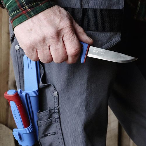 купить Нож походный MoraKniv Basic 546 Stainless Steel Rouge/Bleu в Кишинёве 